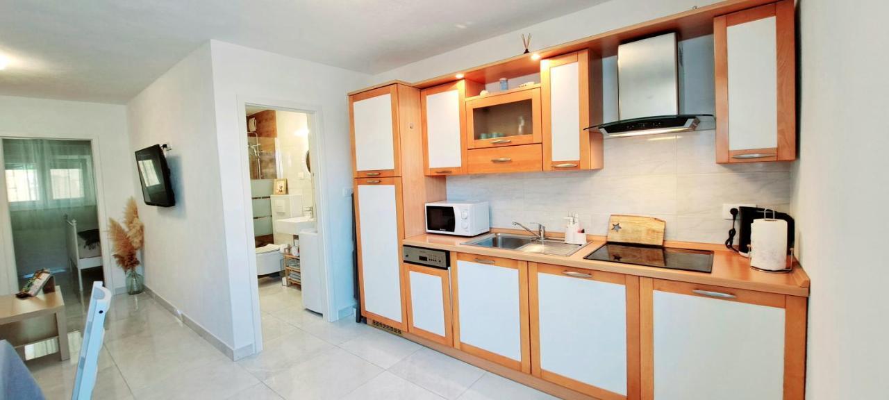 Apartment Ararita Krk Town Eksteriør billede