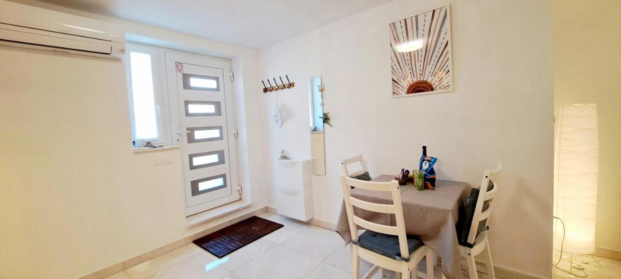 Apartment Ararita Krk Town Eksteriør billede